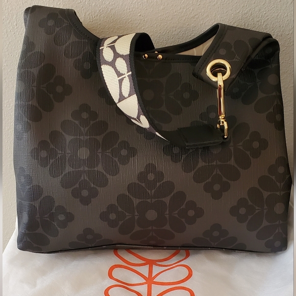 💕Orla Kiely Midi Crossbody In FLOWER TILE CHARCOAL (ULTRA RARE PRINT)💕 - Picture 3 of 12
